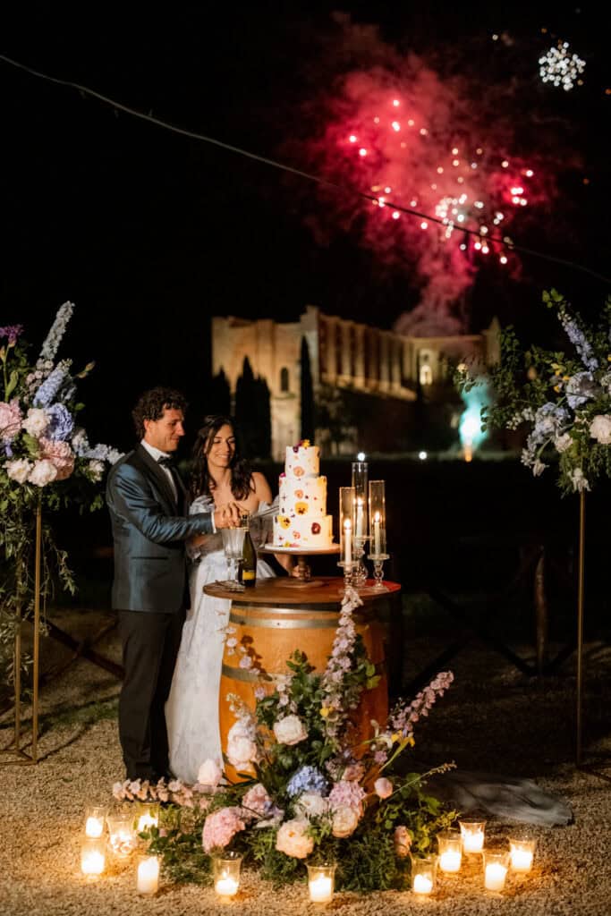 shooting-matrimoniale-comprende-foto-taglio-torta