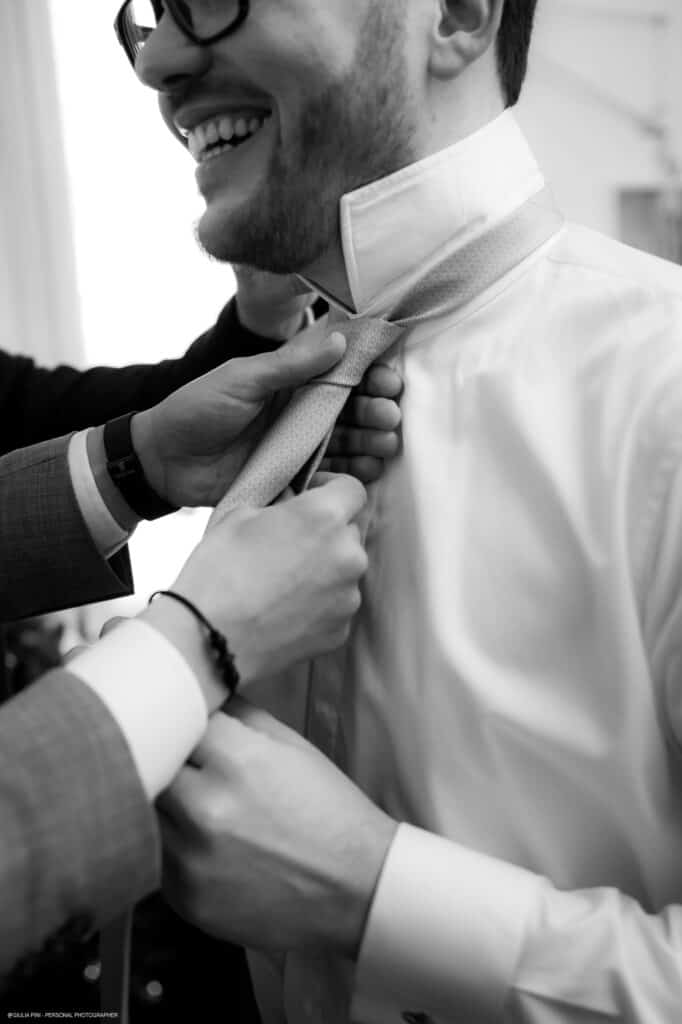 foto matrimonio sposo vestizione